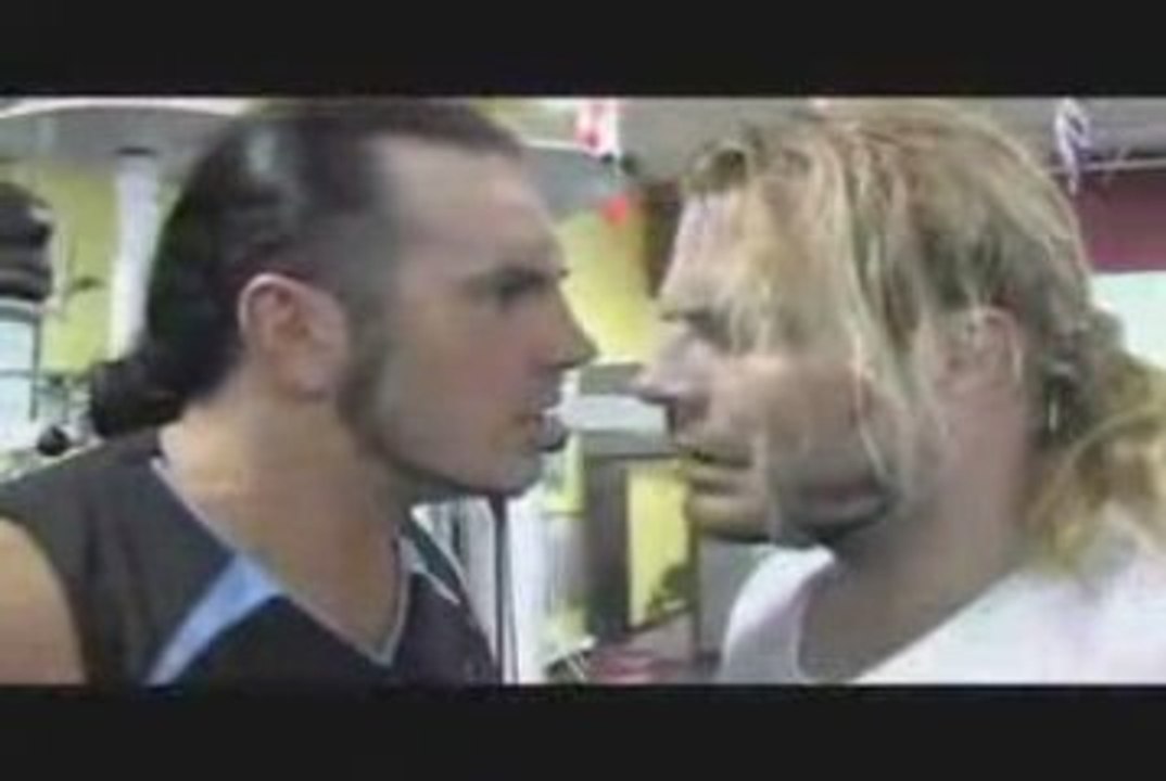 Wwe Jeff Hardy Lifts 500 pounds