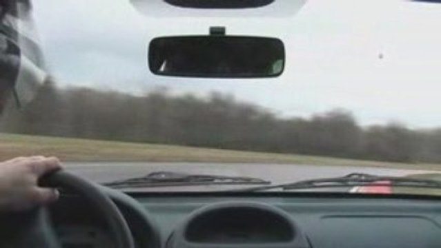 Circuit des Ecuyers - Clio RS1 (s7 - 08/03/2009)