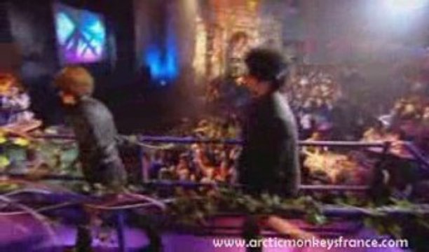 Arctic Monkeys - Best DVD (NME Awards 2009)