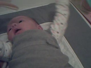 Je joue avec mon lapin