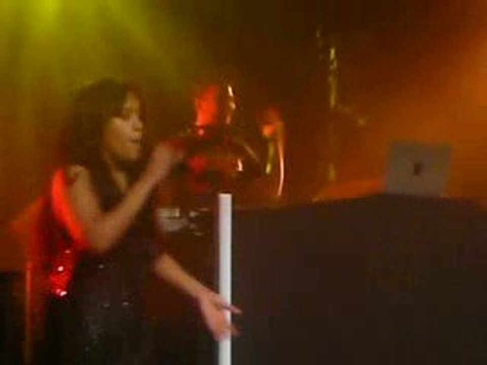 Amel Bent Rive de Gier