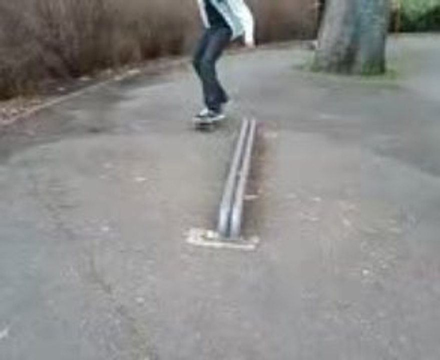 Boardslide a seraucour