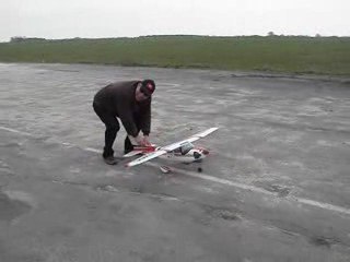 Décollage du cessna de André avec co-pilpote Eric ... lol