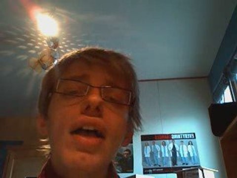 Lucie chante Christine Ricol (4 mots sur un piano)