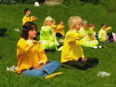 Russian Human Rights Lawyers Defend Falun Gong