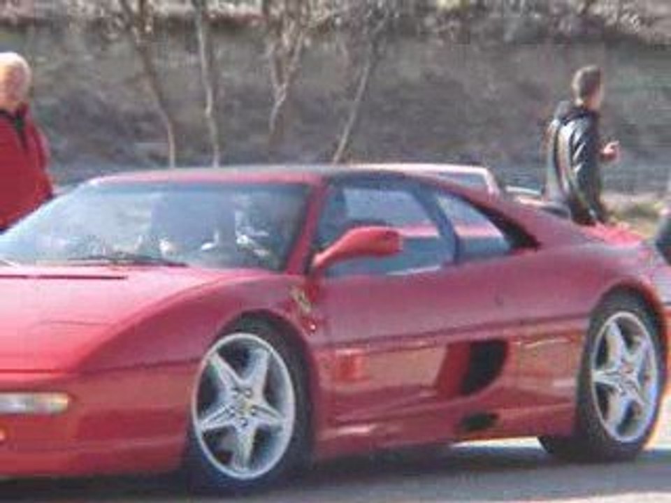 arrivée de didier en ferrari 355 gts