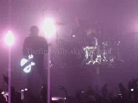 Fall Out Boy - I don't care