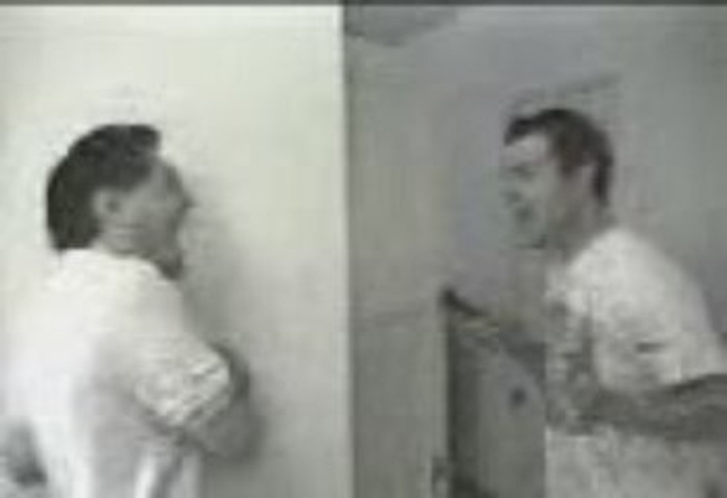 un électricien fait une blague