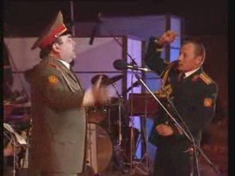 Je Revenais de Berlin - Choeurs de l'Armée Rouge