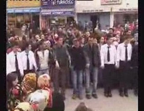 Horon Böyle Oynanır!!!