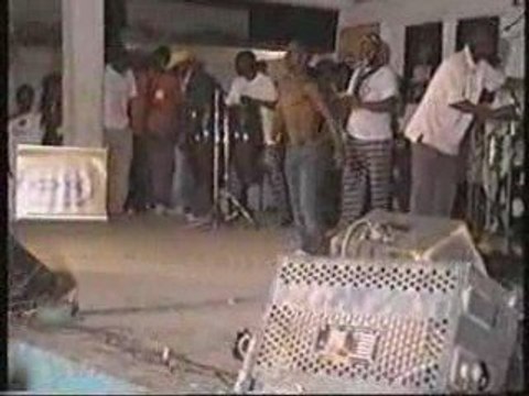 WILLY LOKETO, PANIQUE GENERALE A BRAZZA