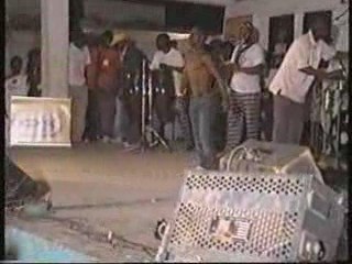 WILLY LOKETO, PANIQUE GENERALE A BRAZZA