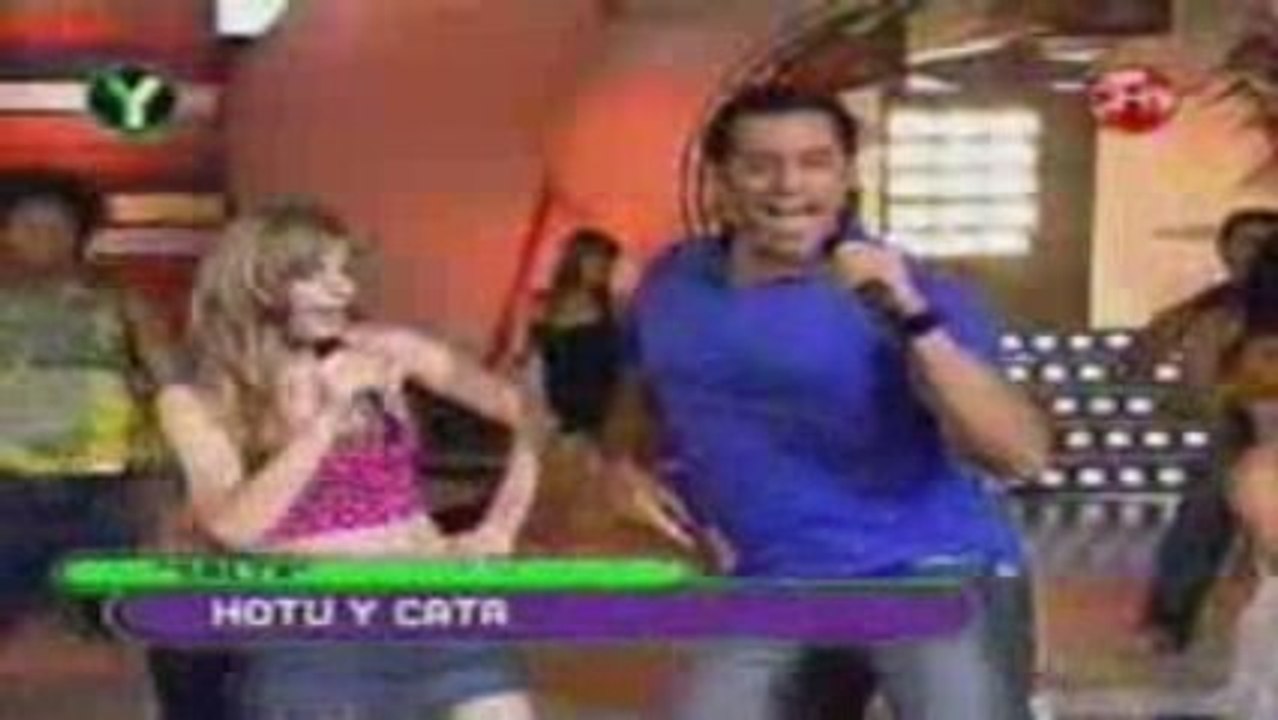 Cata y Otu cantan Salta Version 2.0