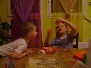 Fou rire de nolan suite