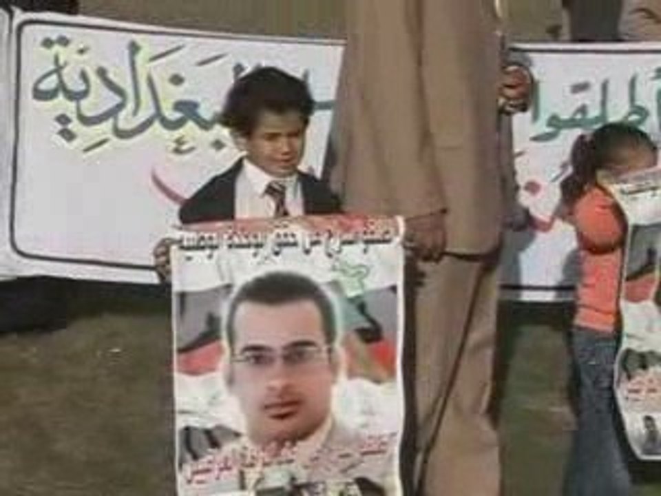 President Bush shoe thrower jailed