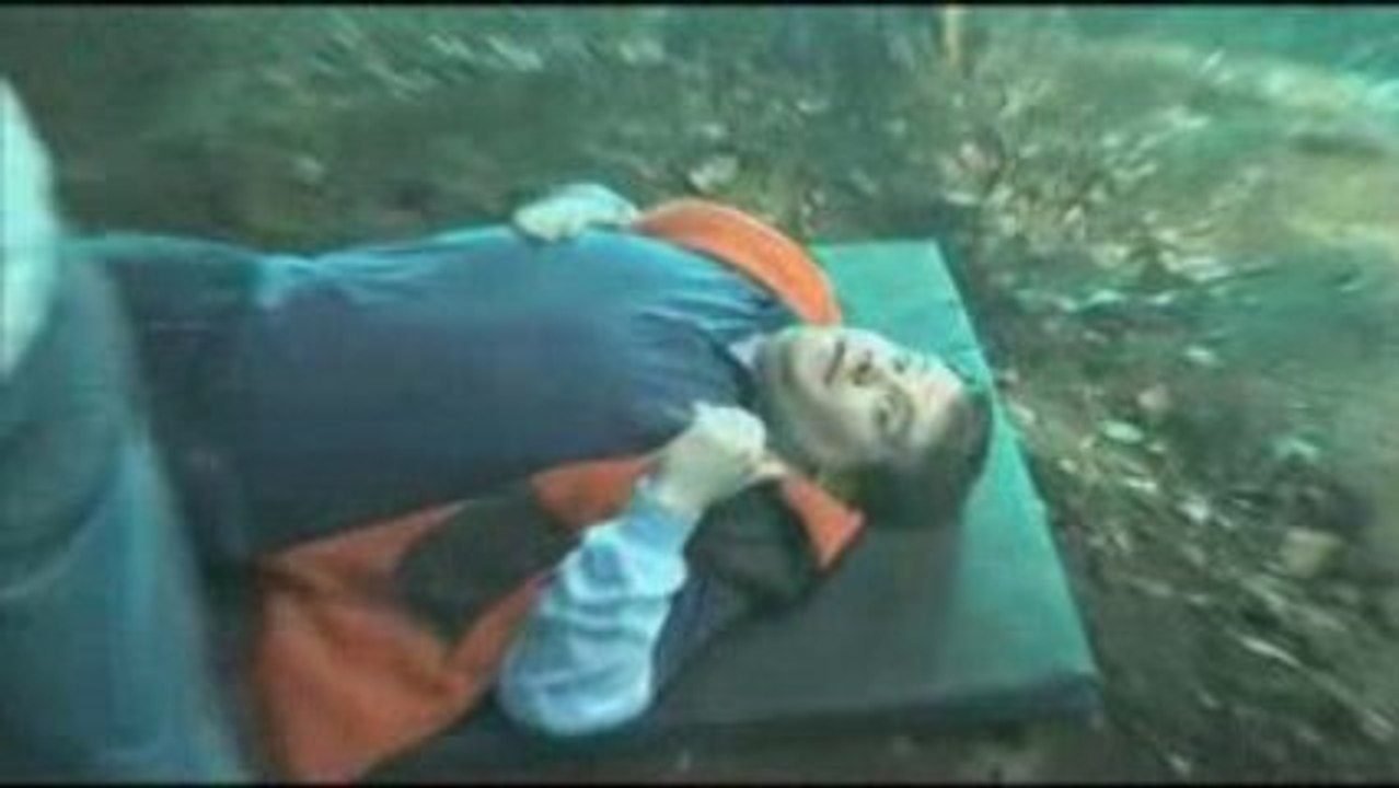 Lesbian Vampire Killers - "5 Words"