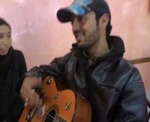 By Nour : Abdo et le Guitar :D