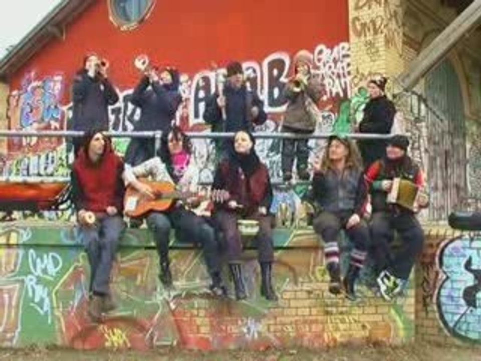 Revolte Springen - Berlin 2070