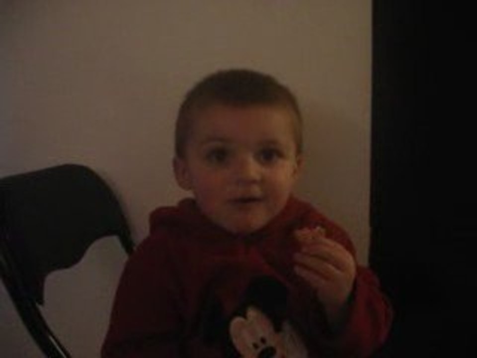 Jayson qui chante j'ai un nom un prenom