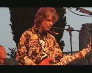 BACKSTAGE     avec...Hubert Félix Thiéfaine & Paul  Personne