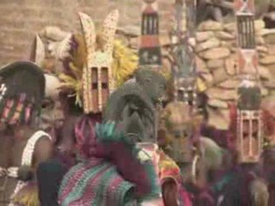 Danse des Masques Dogons à Tirelli (février 2009)