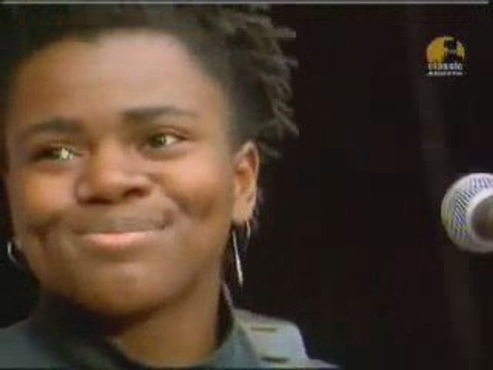 Tracy Chapman - talking about a revolution