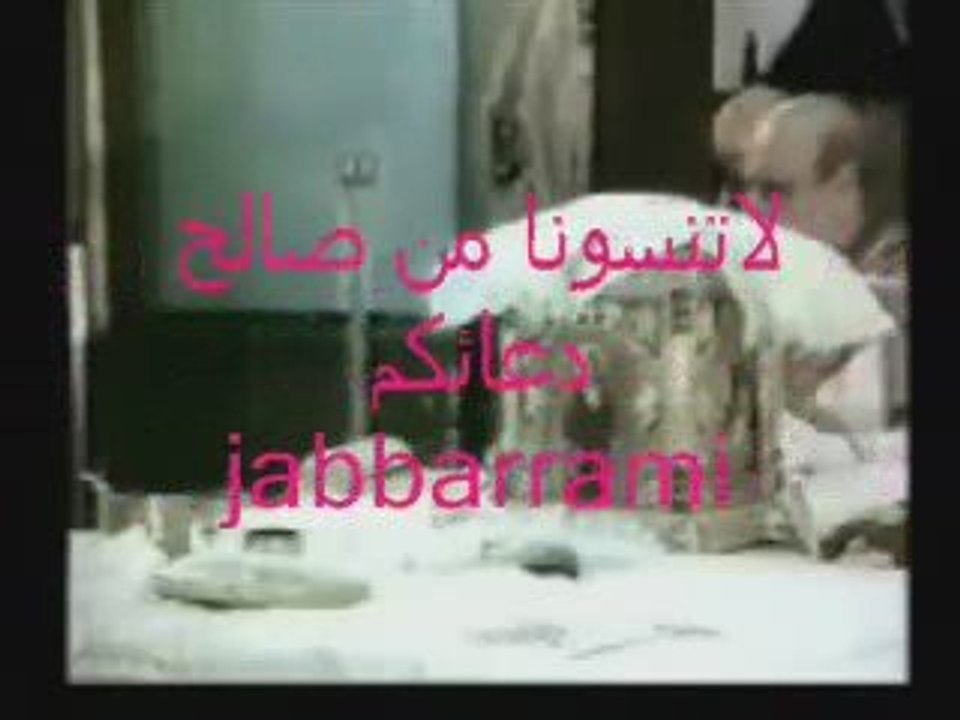 وفاة قس وهو يؤدي طقوس الكنيسه الوثنيه