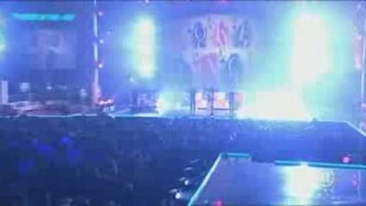 - Lady GaGa - Poker Face (Live )