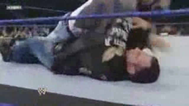 WWE Smackdown 13/03 - Jeff Hardy attaque son frère Matt !