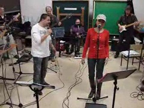 bajakan: queen crazy little thing called love