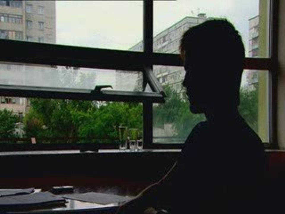 Cyber Guérilla - Hackers, pirates et guerres secrètes_3/4