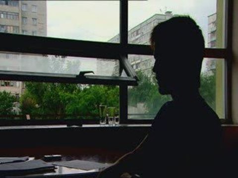 Cyber Guérilla - Hackers, pirates et guerres secrètes_3/4