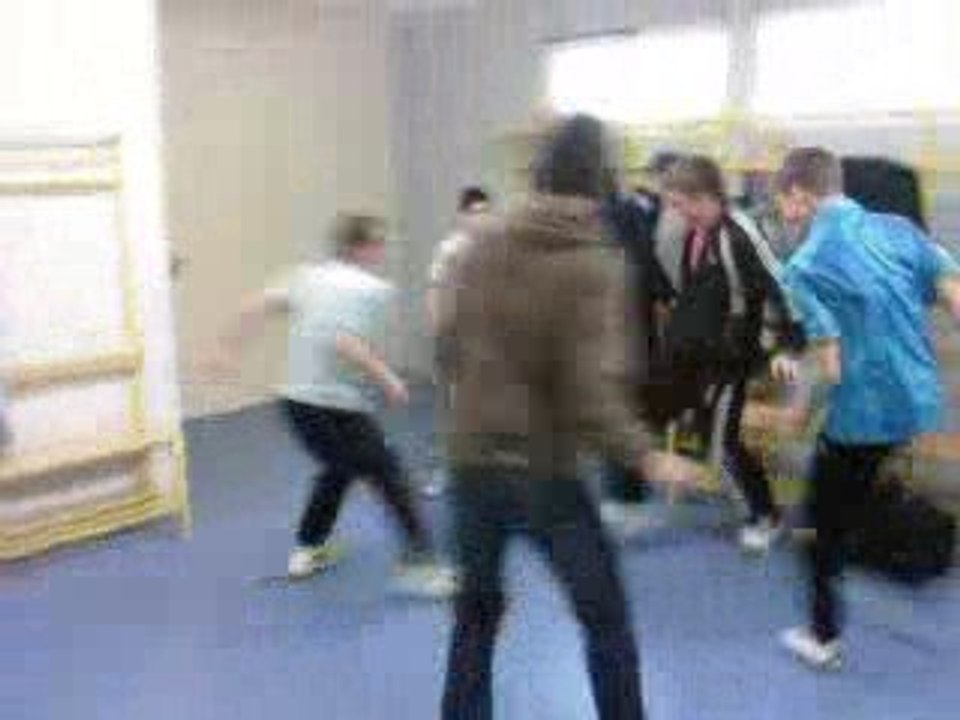 Baston tous sur l'ours 2