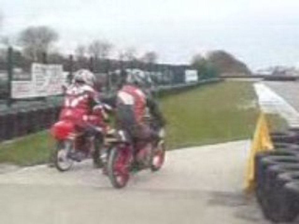 Mob G1 G2 G3...sur le circuit de Kart de Plessé !