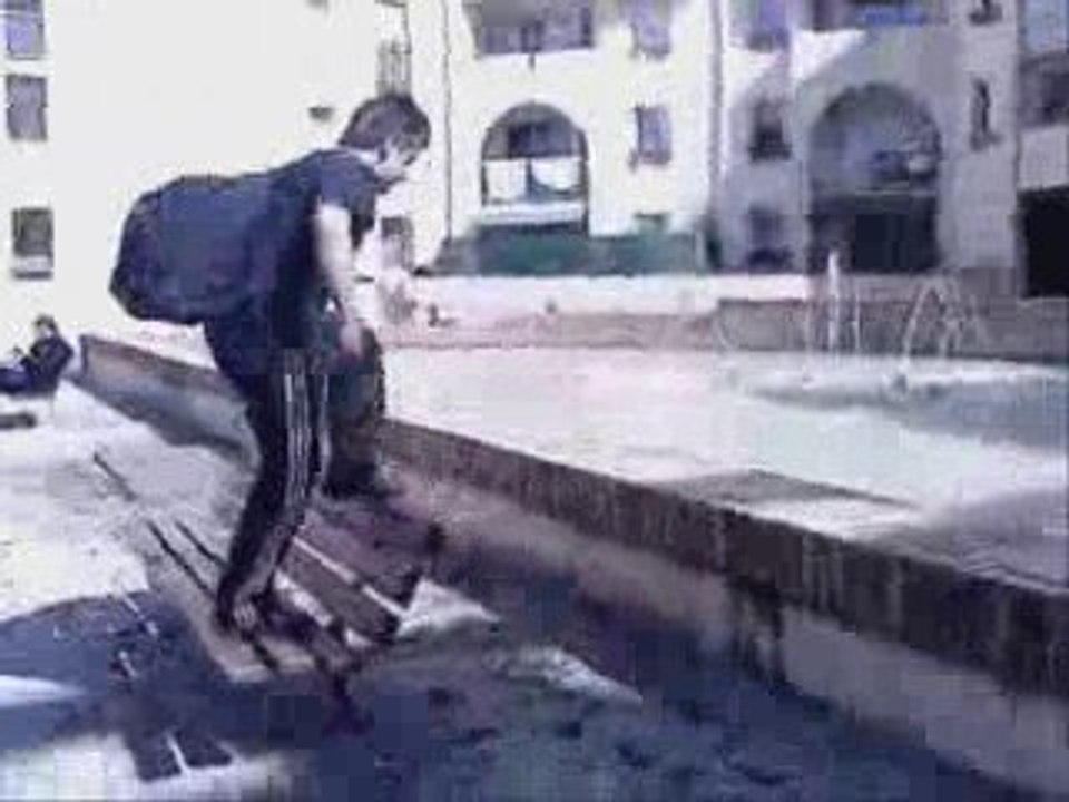 Vidéo de la Semaine [1-8 Mars 2009] : Je marche Tout Droit