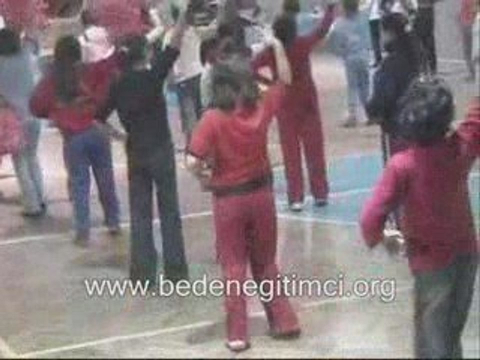 23 nisan Gösterisi 1.bölüm