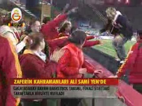 Işıl Alben Ali Sami Yen Stadyumunda | isilalben.com