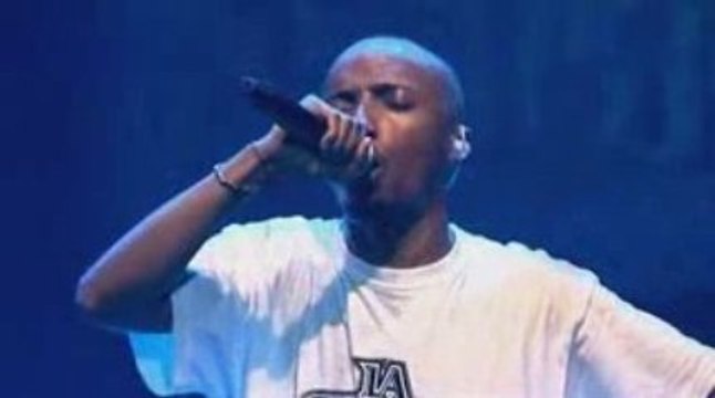 Soprano - comme une bouteille a la mer au dome de marseille