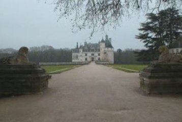 French Castles and Chateaux