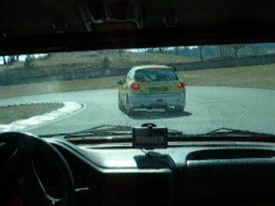 106 s16 cam embarquer circuit charade