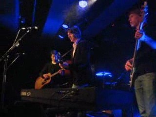 MoOt feat. CEM - Dancing nowhere (acoustique)