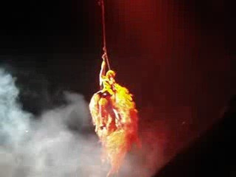 Entrée de P!nk sur scène!