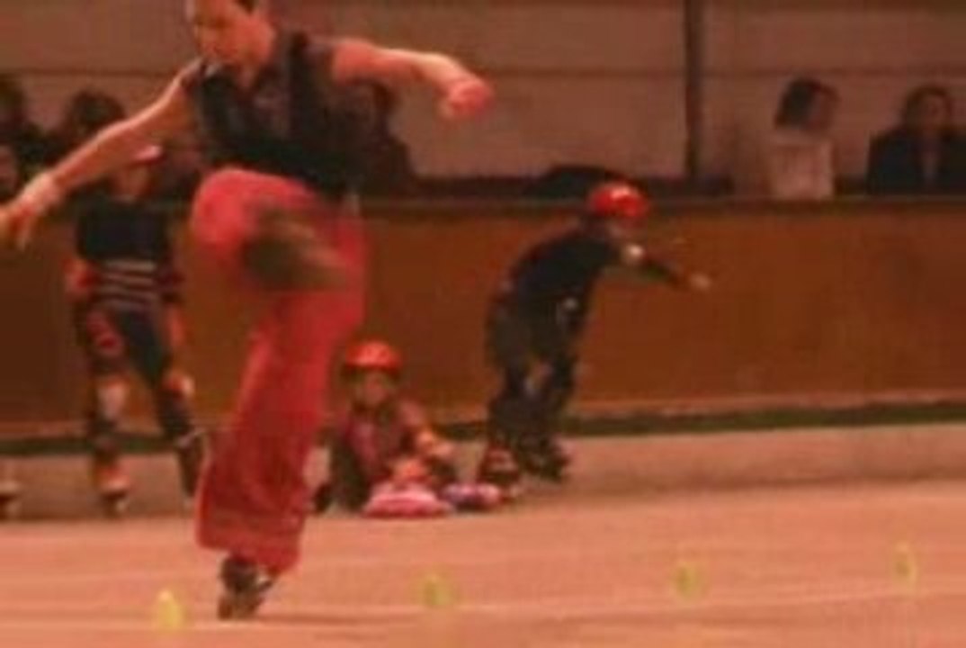 NIGHT ROLLER FEVER