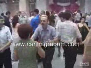 Türk Uslu Düğünde Tangolu Dayak