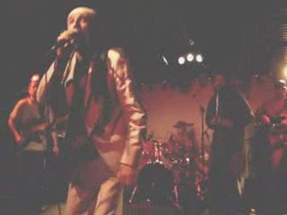 M.lezard@bellevilloise=reggae muzik+la vie est ainsi faite