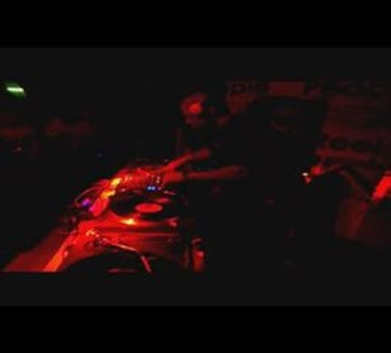 DJ Bone -  Tikki Lounge (6 Oct 2007) - Part 1/2