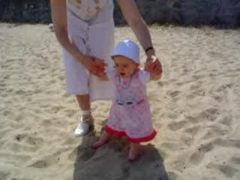 Premiers pas dans le sable