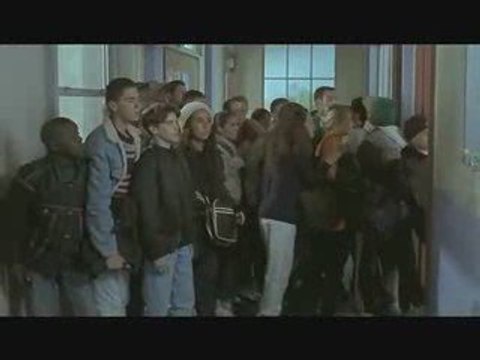 Diplômé en psychologie de l'enfance, prof sans formation…