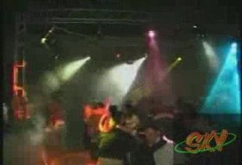 Super Sonido Sky muestra disco movil 1