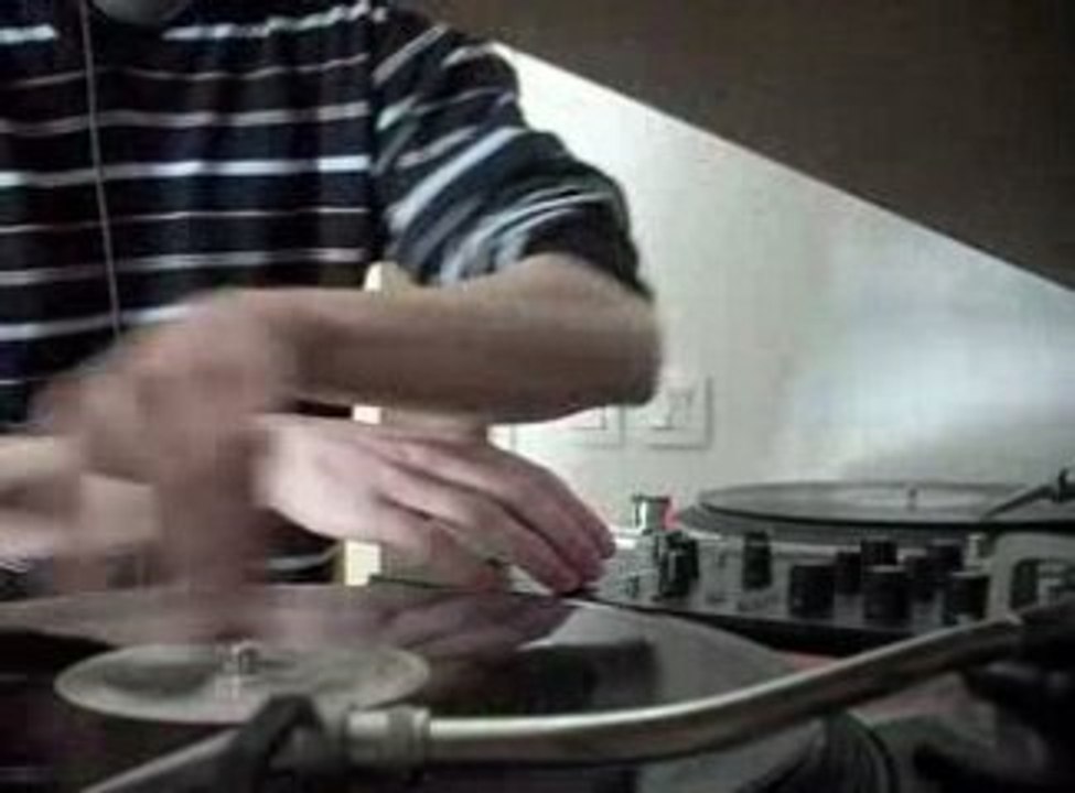 Petit mix hardtek  test daily motion